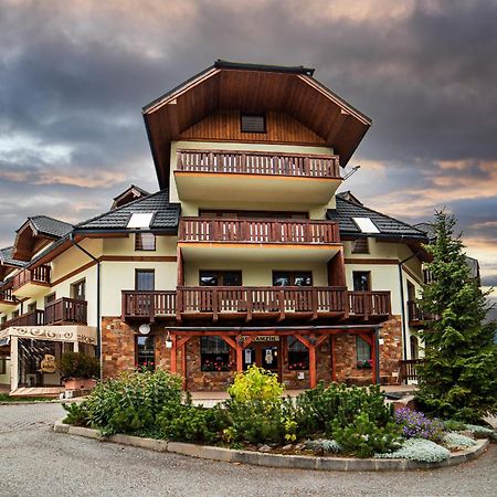 Apartman Tulanie 62 Kamzik Donovaly 2 Izbovy Mezonet Deluxe Parkovanie V Podzemnej Garazi Zdarma Exteriör bild