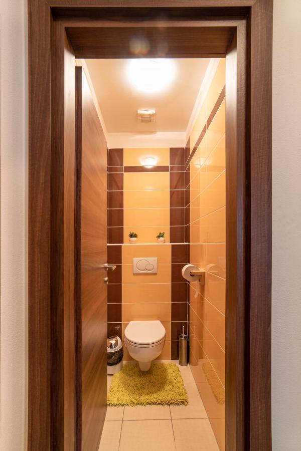 Apartman Tulanie 62 Kamzik Donovaly 2 Izbovy Mezonet Deluxe Parkovanie V Podzemnej Garazi Zdarma Exteriör bild